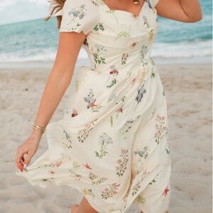 Ivy City Co Cream Floral marie dress xs